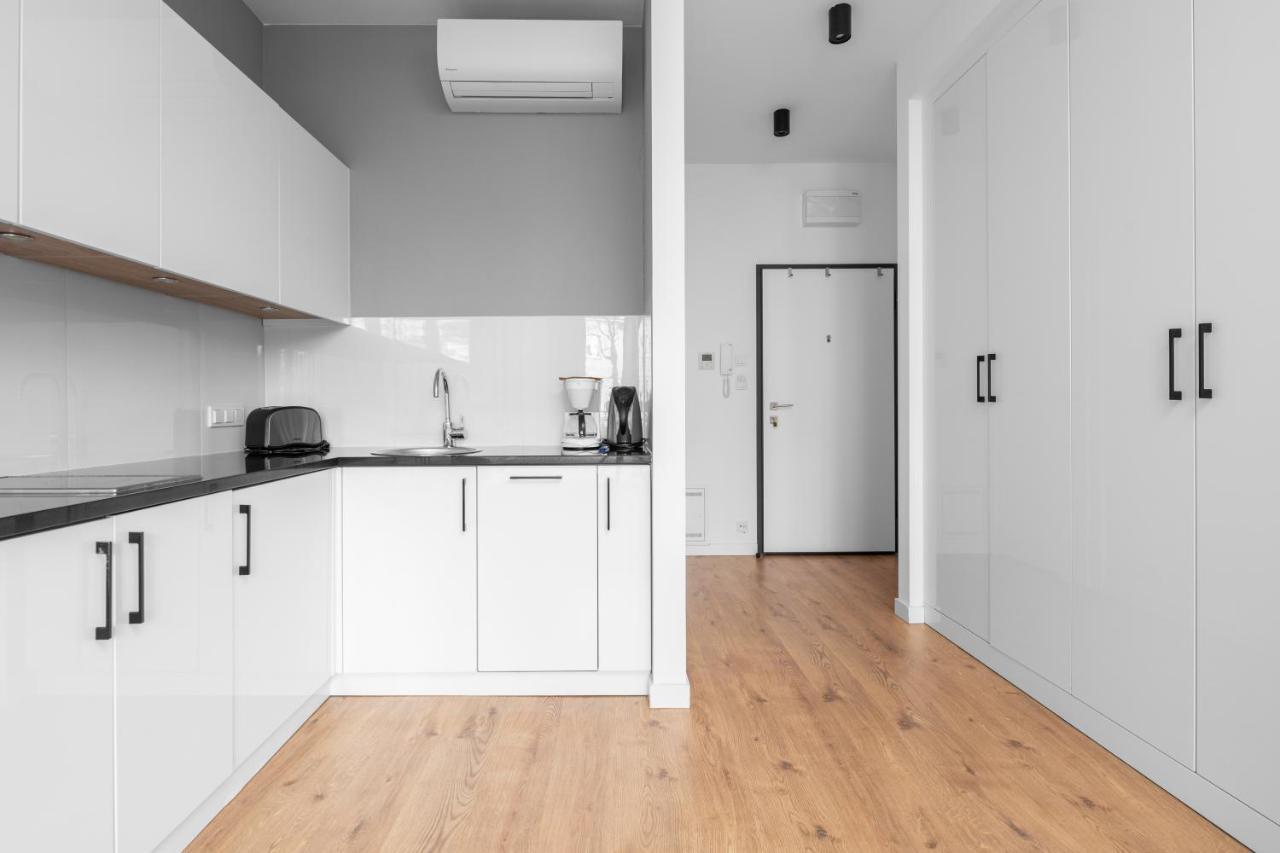 Warsaw Concierge Warszawa Zachodnia Appartement Buitenkant foto